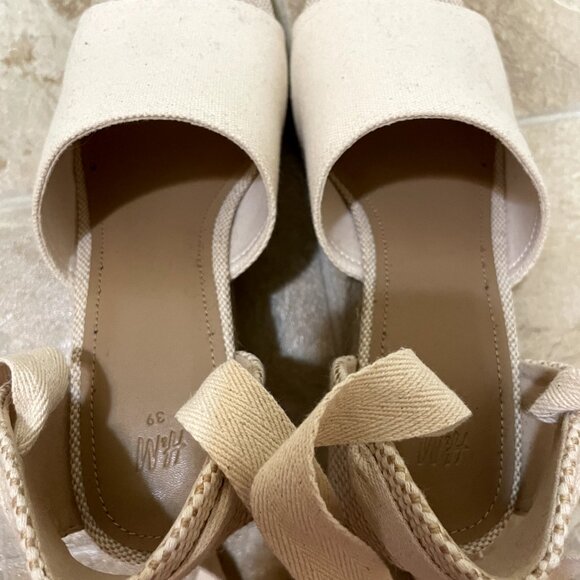 H&M lace up wedges - Picture 4 of 5